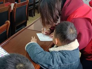 外院学子传新语  社区育梦映朝...
